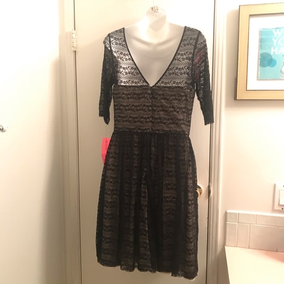 (6) Betsey Johnson NWT Floral Black Lace Dress - Picture 6 of 8